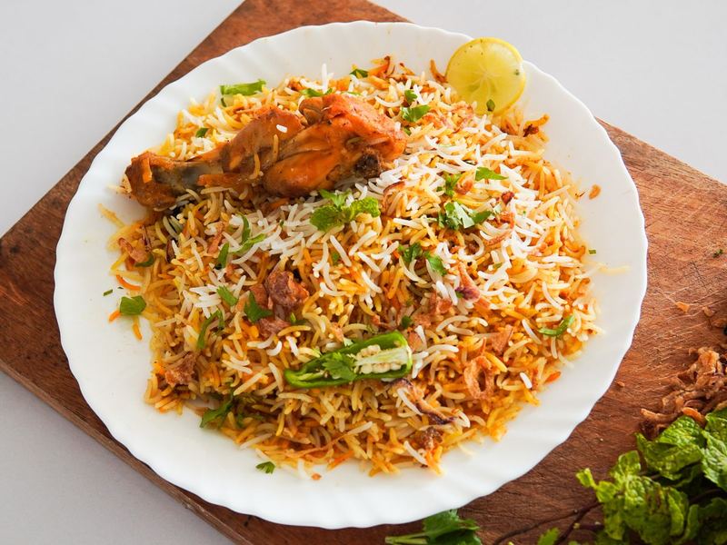 A plate of chicken biryani